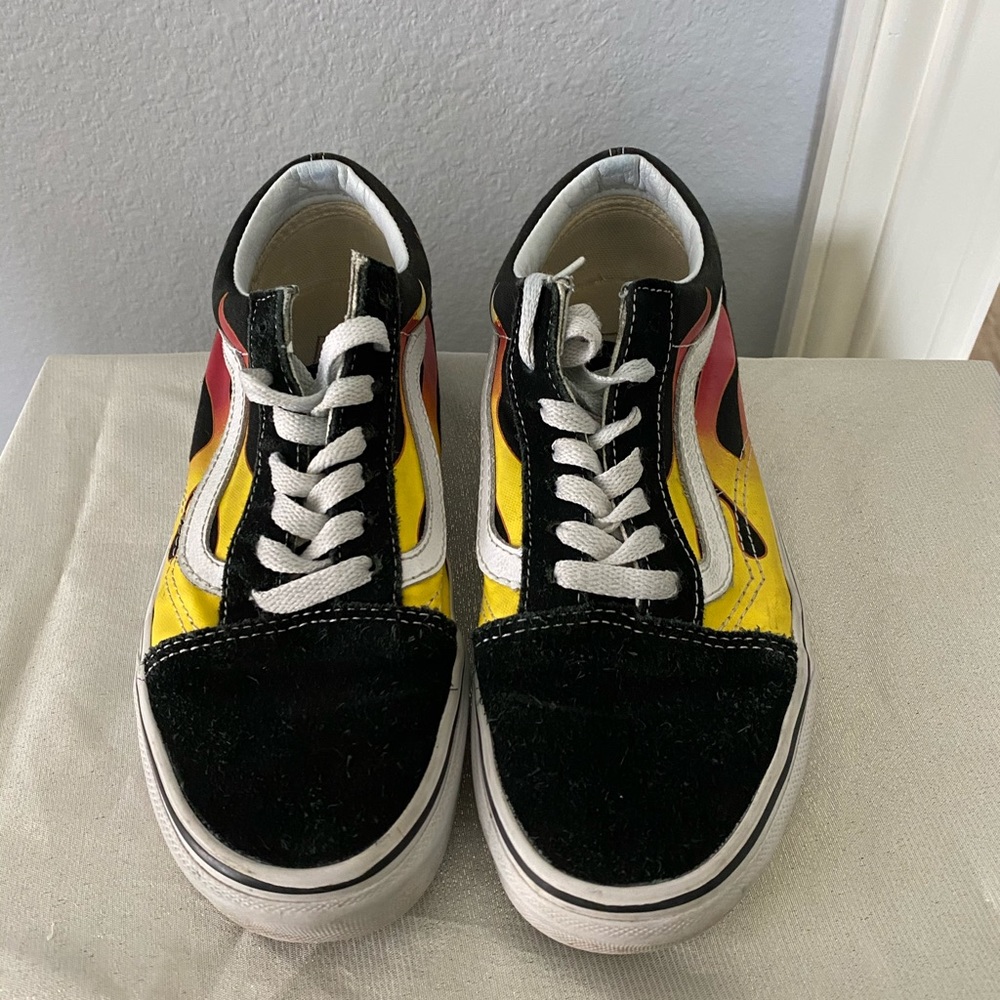 Suede Black with flame shoes by Vans